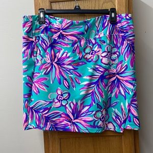 Aryeh skort size extra large. Multicolor spandex material.